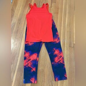 Athleta sonar capri leggings & matching top (top size small/bottoms size medium)